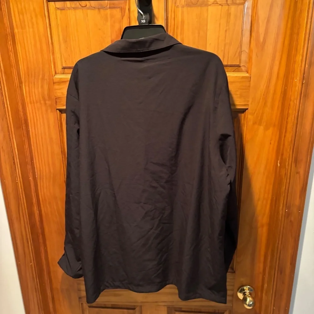 Travis Mathew Reversible Zip Up Lightweight Jacket in Black Purple